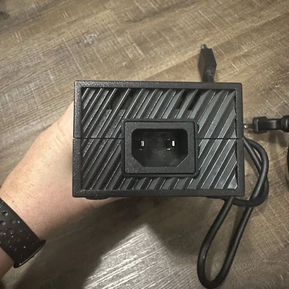 OEM Microsoft Xbox One AC‎ Power Adapter Supply Brick PB-2201-02M1